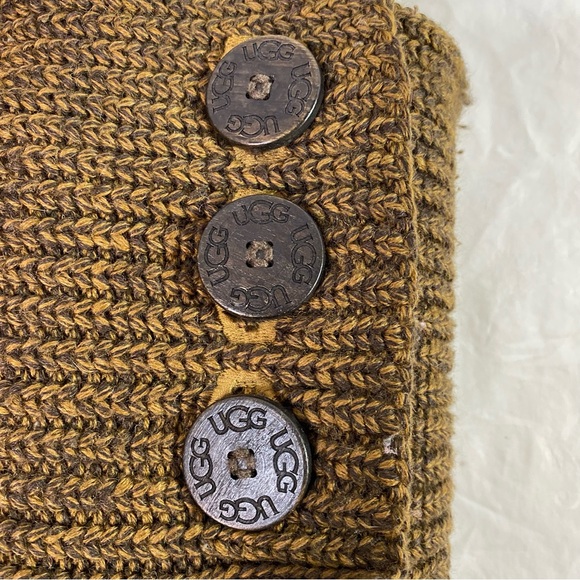 Ugg Sz 5 Classic Tall 3 Button Cardy Sweater Brown Boots sheepskin foldover - Picture 4 of 13